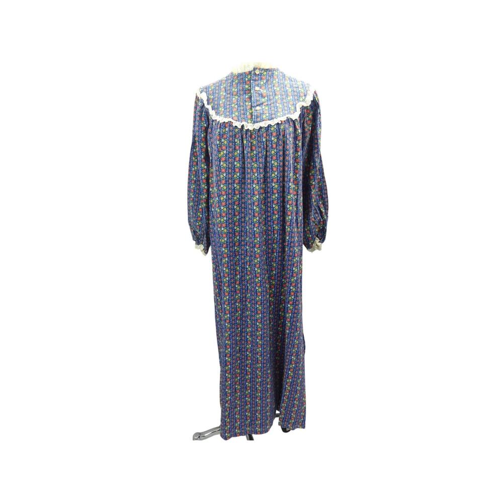 Vintage 1970's Long Nightgown - 100% Cotton - Lanz of Salzburg
